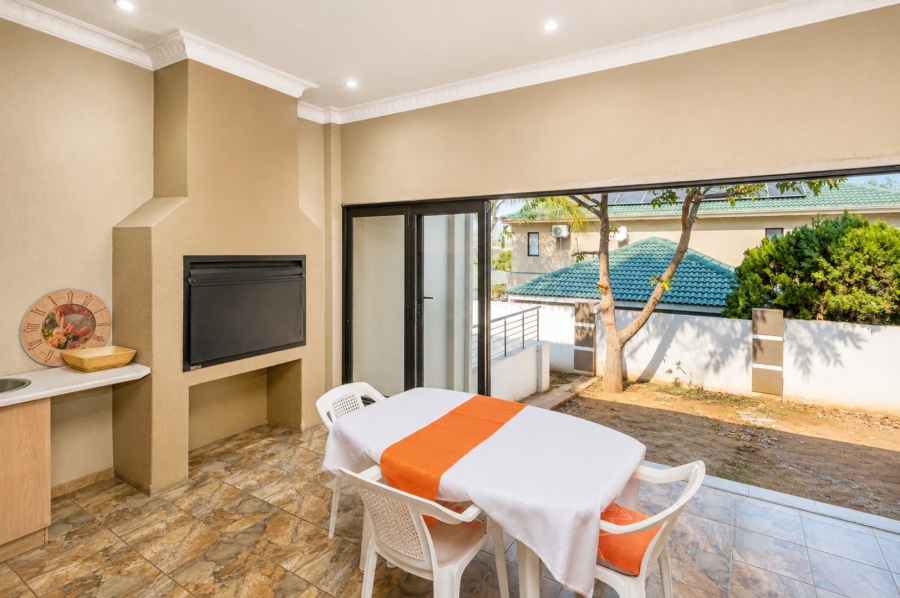 4 Bedroom Property for Sale in Kosmos Ridge North West